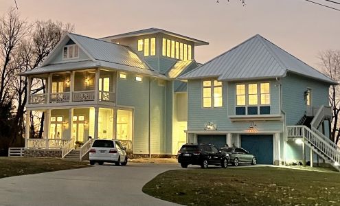 Bleubird Studio + Suites