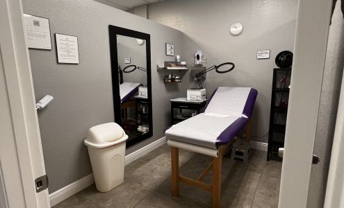 U Bella Waxing Studio 4976 E Colonial Dr, Orlando Florida 32803