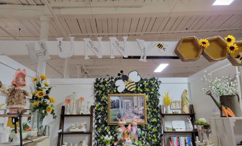 Hodge Podge Antique & Vintage