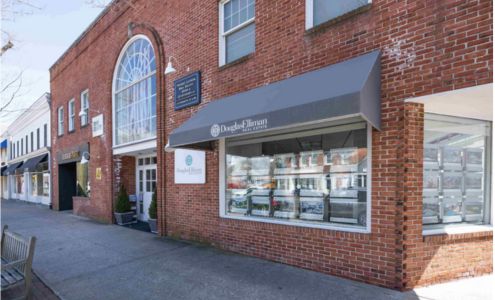 Douglas Elliman Real Estate Office in East Hampton, NY