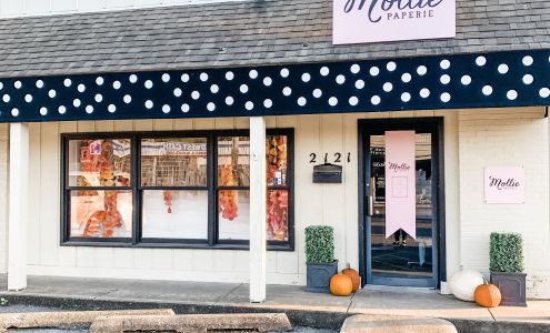 Mollie’s Gifts • Clothing • Lifestyle