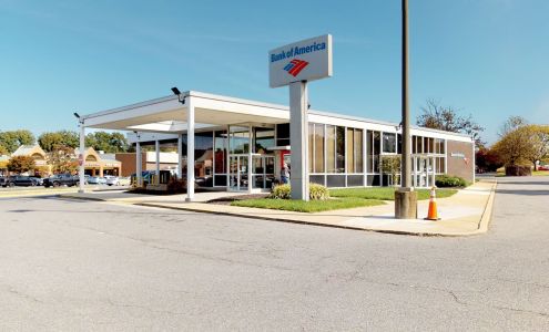 Bank of America (with Drive-thru ATM)