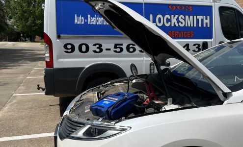 903 Locksmith Services