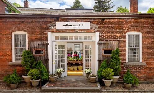 Milton Market Litchfield