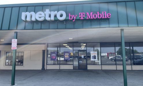 Metro by T-Mobile Forestville
