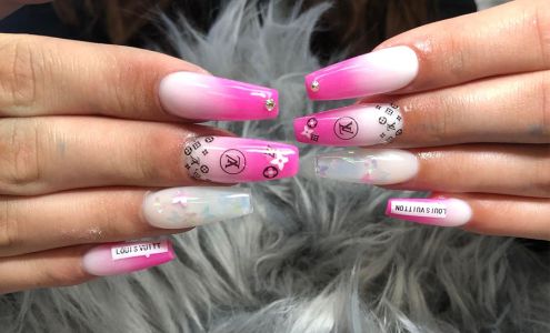Happiness Nails