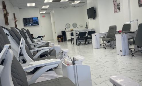 AJ Nail Lounge
