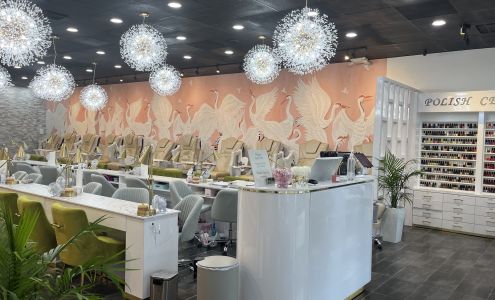 Liam Nail Spa - Friendly Center