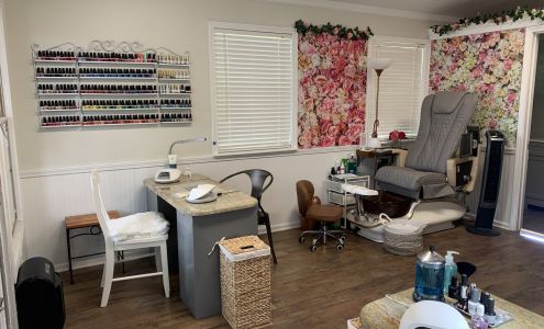 Get Nailed 14325 River Rd, Canyon Lake Texas 78132