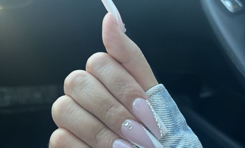 Premier Nail Bar 511 Valley Mall Pkwy ste b10, East Wenatchee Washington 98802