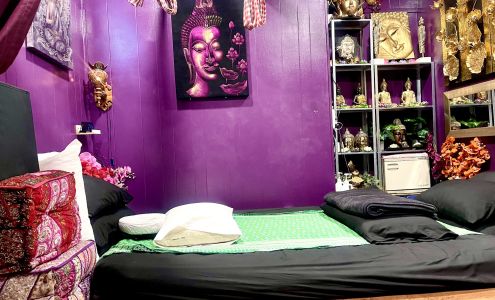 Phuthaluk Thai Massage