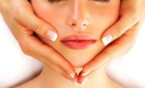 Lubia Simoes Beauty institute and massage therapy