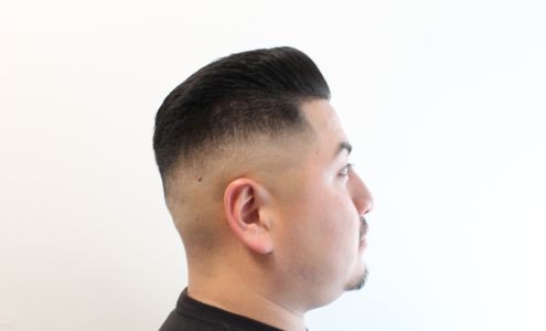 The Hogs Nest Barbershop