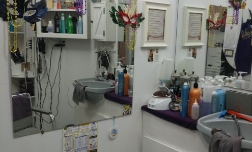 Red Door Salon 156 Lakewood Ave, Denham Springs Louisiana 70726