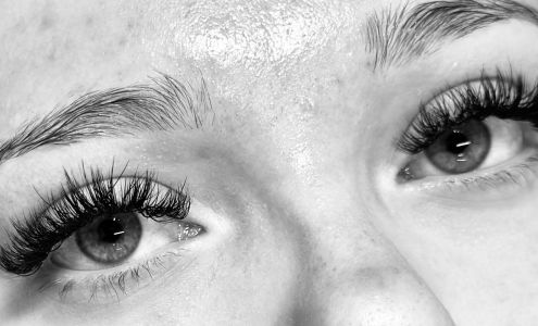 Johna’s 902 Locks & Lashes 902 Central Ave, Nebraska City Nebraska 68410