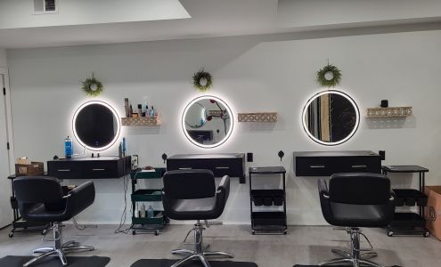 Accredo Collective Salon 2444 E Hill Rd, Grand Blanc Michigan 48439