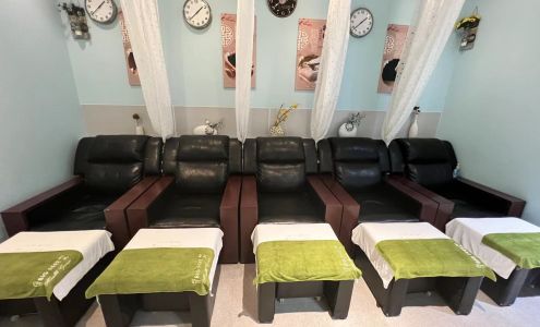 Big Feet 足王(Body Massage/Reflexology/Foot Massage/按摩/마사지/ਮਾਲਸ਼/Mát Xa/マッサージ) Newton, Surrey