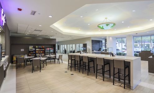 Zinn Collision Center at Pembroke Pines