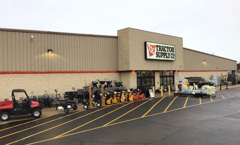 Tractor Supply Shawano