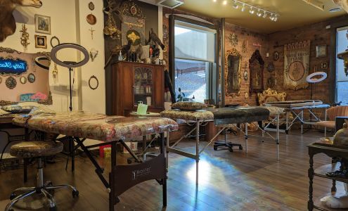 The Brindle Room 908 17 Ave SW #312, Calgary Alberta T2R 1K7