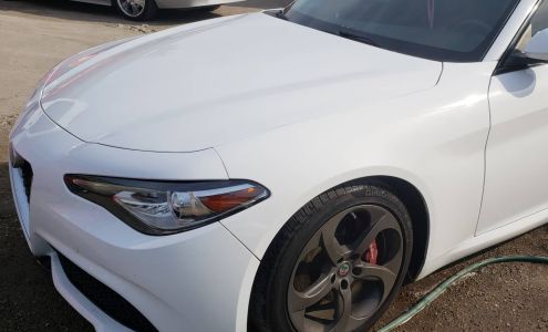 CELEBRITY BODY WORKS