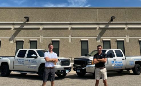 Midwest Softwash 360 Pierce Ave, North Mankato Minnesota 56003