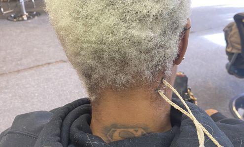 Mai African Hair Braiding