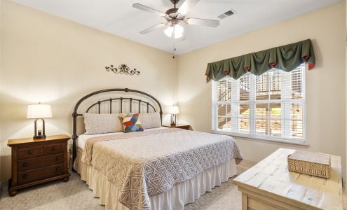 Parker Stone - Real Estate Agent