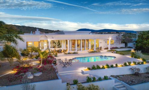Robin Sue Kaiserman | Russ Lyon Sotheby's International Realty