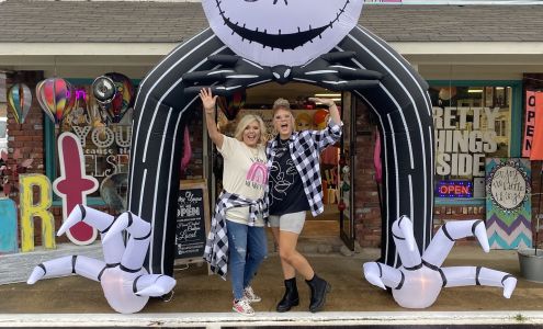 Artsy Unique Boutique