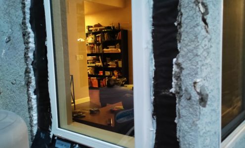 D & C-Roadrunner Glass Co.