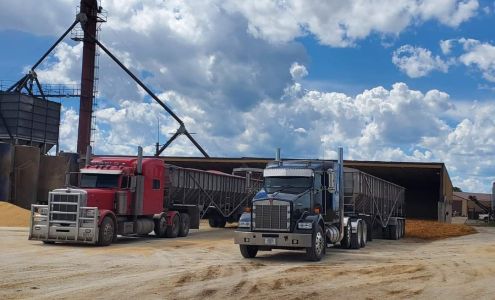 Martinez Trucking Minatare