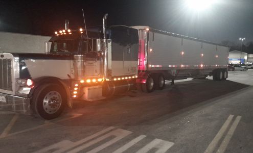 Schroer Trucking Inc 5440 IN-250, Brownstown Indiana 47220