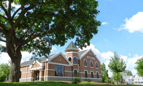 D & P Communications