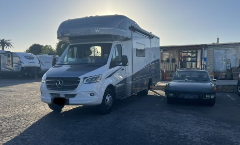 Caravan RV Storage & RV Rental