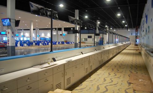 A Surface Master / Bruce Taylor Tops