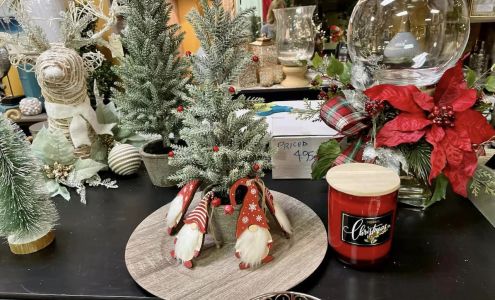 Final Touch Decorating & Silks