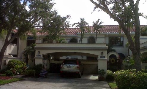 Colonial Roofing Inc