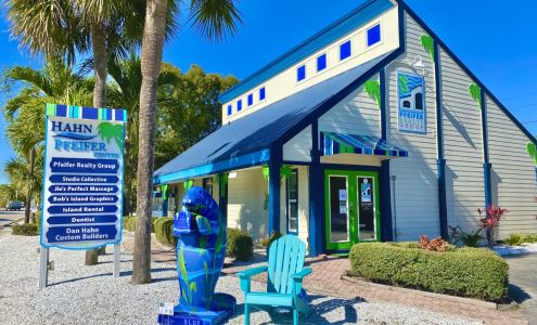 Pfeifer Realty Group 1630-I, 1630 Periwinkle Way, Sanibel Florida 33957