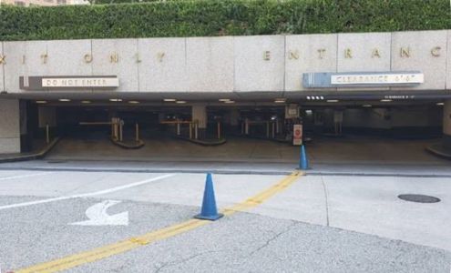 Bank of America Plaza Parking - ParkABM