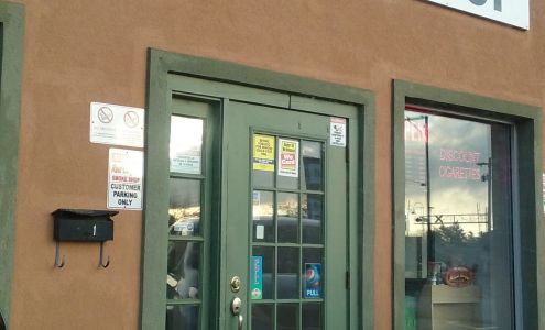 Red Carpet Smoke Shop Valparaiso