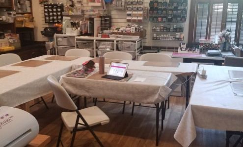 GoldensHill Papercrafts Clifton