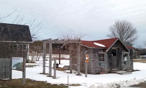 Pettes Cove Arts Grand Manan