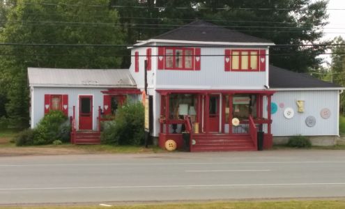 Boutique Su Nadine-red door quiltshop Neguac