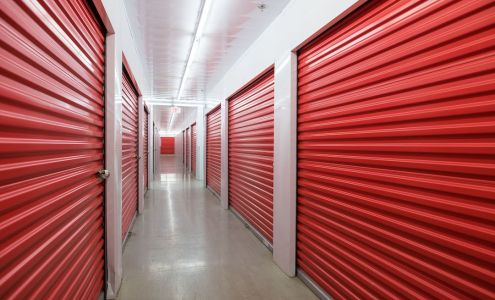 Apple Self Storage - Newmarket