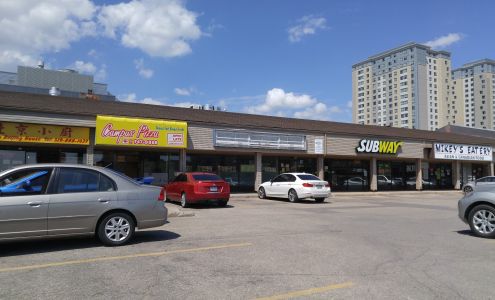 University Shops Plaza