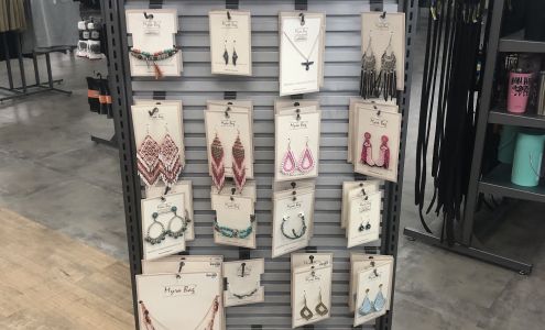 Rugged Earth Outfitters