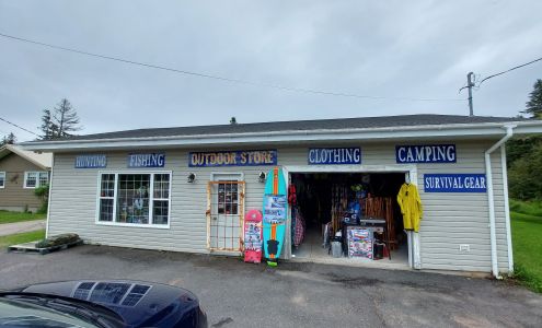 Earth Ocean Outfitting outdoor store Ingonish Beach