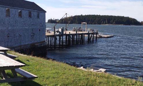 Trafton's Wharf Swans Island