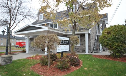 Brunet Funeral Homes-Salon Funéraire Rockland